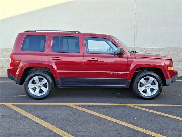 2017 Jeep Patriot Latitude 4WD photo