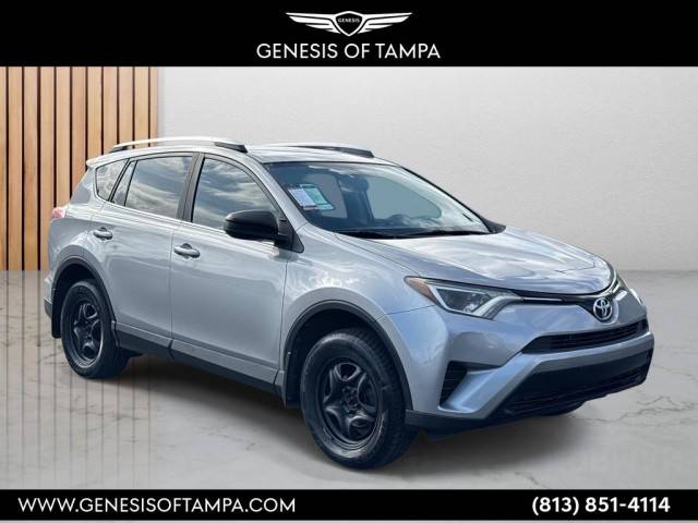 2016 Toyota RAV4 LE FWD photo