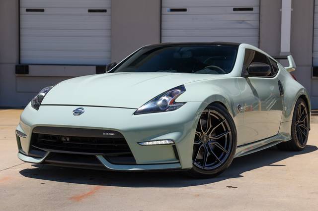 2017 Nissan 370Z NISMO Tech RWD photo