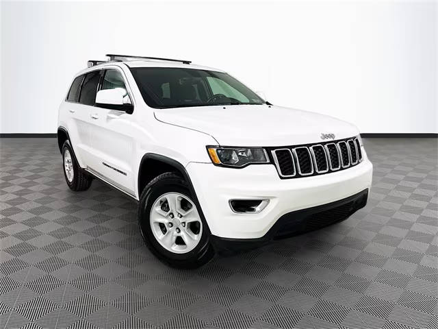 2017 Jeep Grand Cherokee Laredo 4WD photo