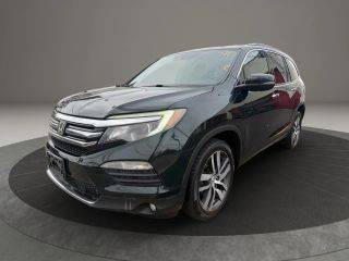 2016 Honda Pilot Touring AWD photo