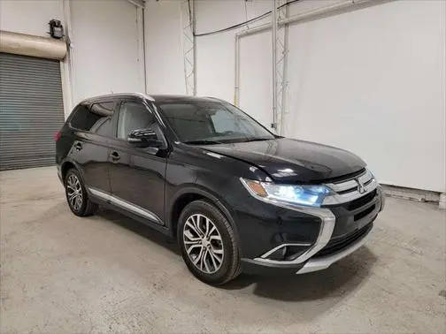 2016 Mitsubishi Outlander ES 4WD photo