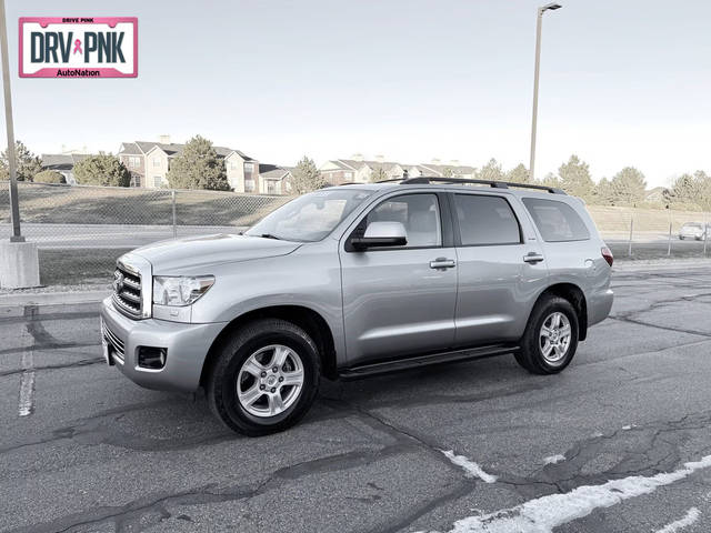 2016 Toyota Sequoia SR5 4WD photo