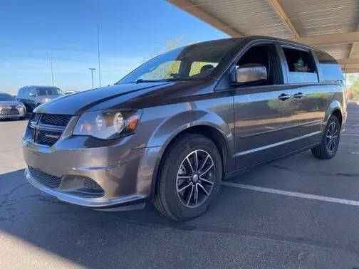 2017 Dodge Grand Caravan SE Plus FWD photo