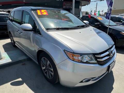 2015 Honda Odyssey Touring Elite FWD photo