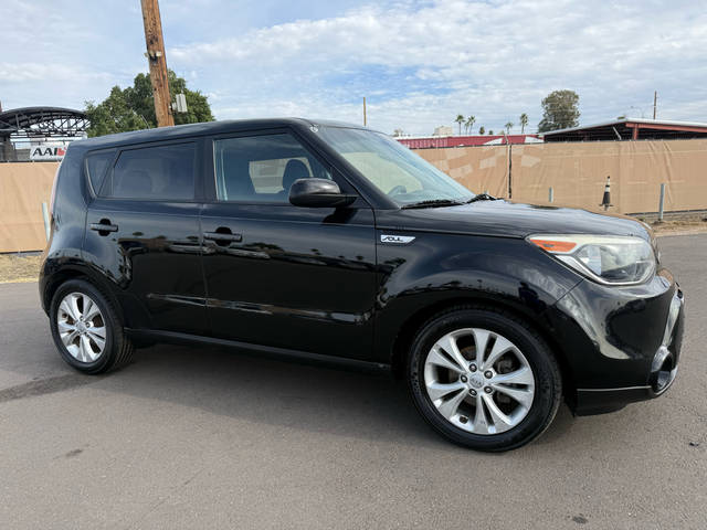 2016 Kia Soul + FWD photo