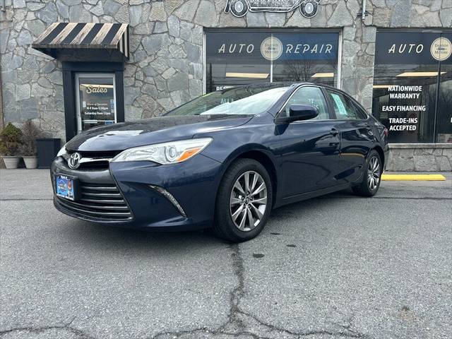 2016 Toyota Camry XLE FWD photo