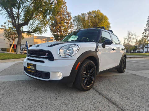 2016 MINI Countryman S FWD photo