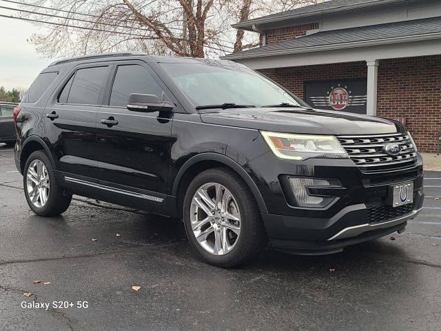2017 Ford Explorer XLT 4WD photo