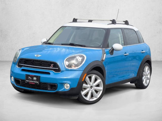 2016 MINI Countryman S FWD photo