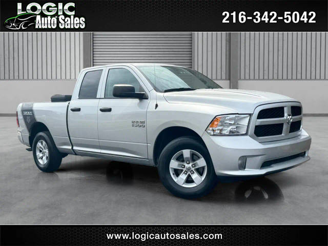 2017 Ram 1500 Express 4WD photo