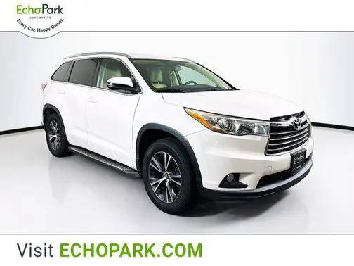 2016 Toyota Highlander XLE FWD photo