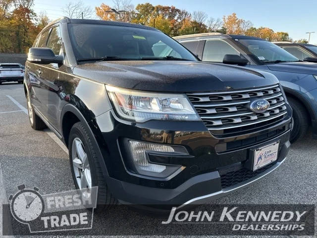 2017 Ford Explorer XLT 4WD photo