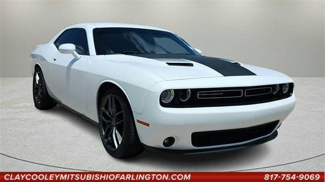 2016 Dodge Challenger R/T RWD photo