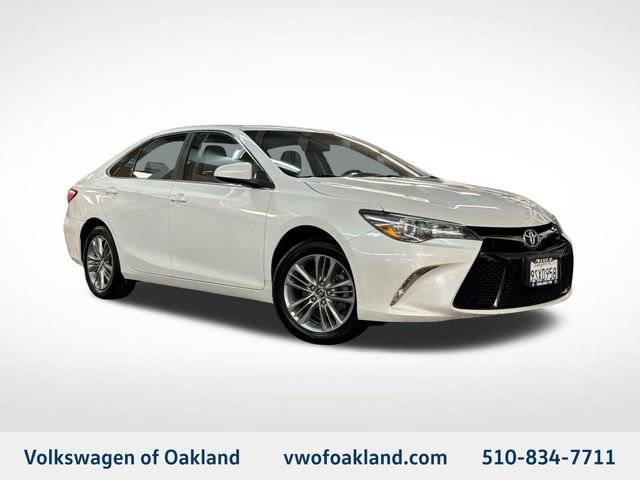 2017 Toyota Camry SE FWD photo