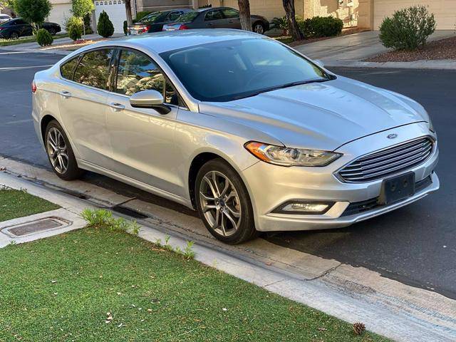 2017 Ford Fusion SE FWD photo