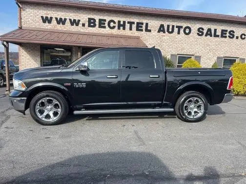 2017 Ram 1500 Laramie 4WD photo
