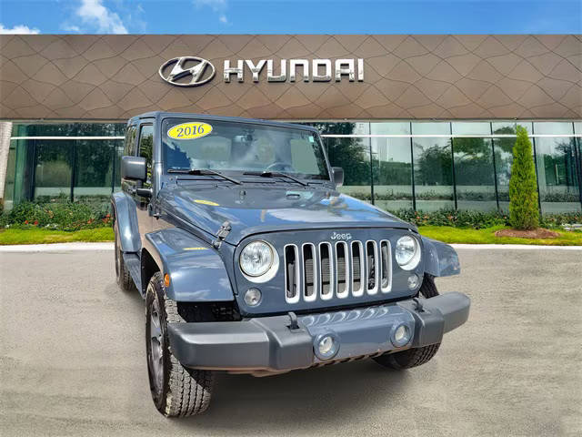 2016 Jeep Wrangler Sahara 4WD photo