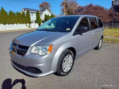 2017 Dodge Grand Caravan SE FWD photo