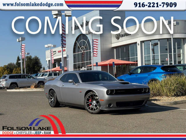 2016 Dodge Challenger SRT 392 RWD photo