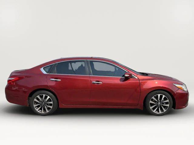 2016 Nissan Altima 2.5 SV FWD photo