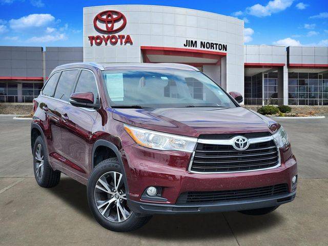2016 Toyota Highlander XLE FWD photo