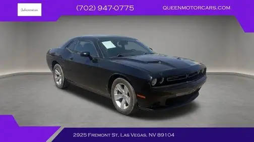 2016 Dodge Challenger SXT RWD photo