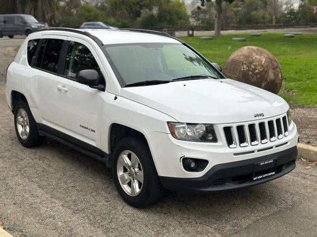 2015 Jeep Compass Sport FWD photo