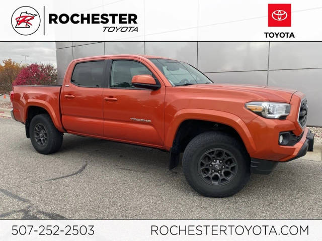 2017 Toyota Tacoma SR5 4WD photo