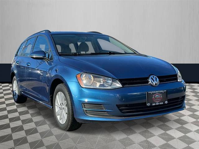 2017 Volkswagen Golf SportWagen S FWD photo
