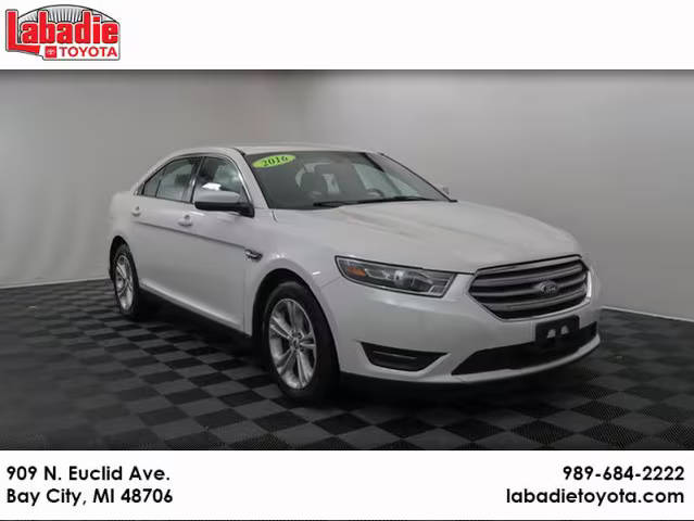 2016 Ford Taurus SEL FWD photo