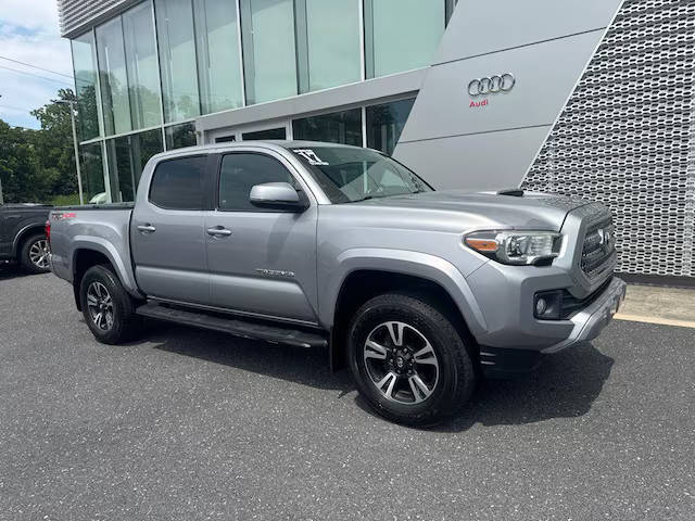 2017 Toyota Tacoma TRD Sport 4WD photo