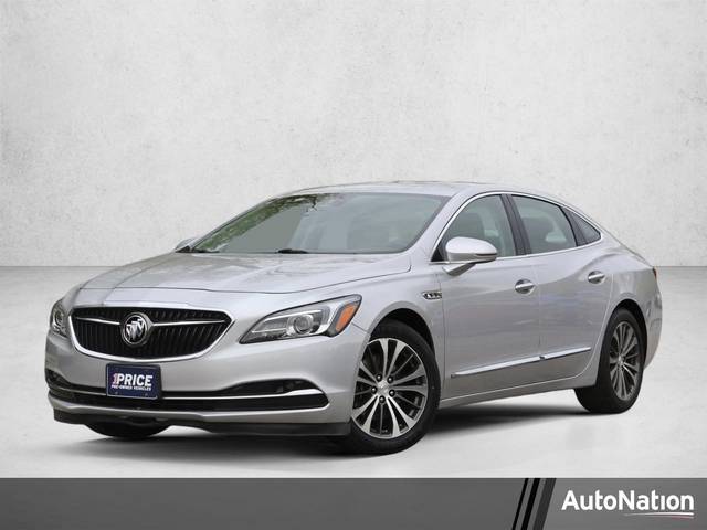 2017 Buick LaCrosse Essence FWD photo