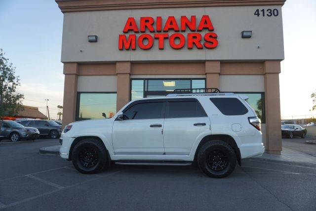 2016 Toyota 4Runner Limited RWD photo