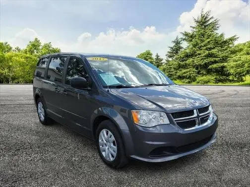 2017 Dodge Grand Caravan SE FWD photo