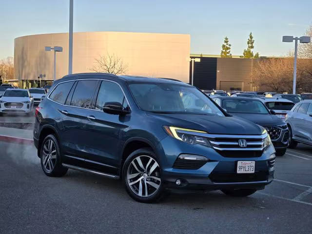 2016 Honda Pilot Elite AWD photo