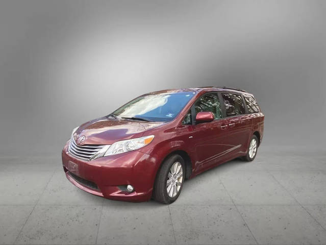 2017 Toyota Sienna XLE AWD photo