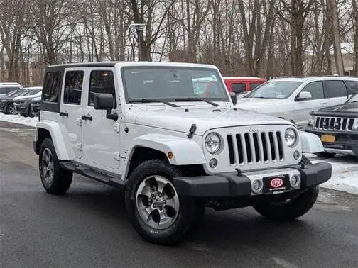 2016 Jeep Wrangler Unlimited Sahara 4WD photo
