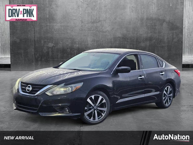 2016 Nissan Altima 2.5 SR FWD photo