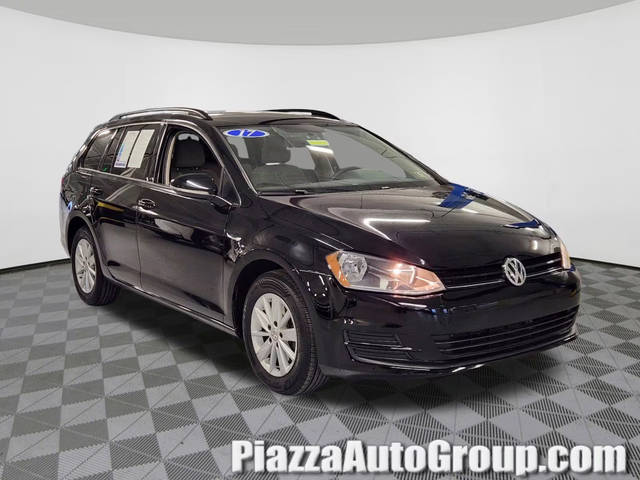 2017 Volkswagen Golf SportWagen S FWD photo