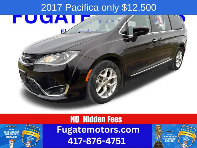 2017 Chrysler Pacifica Minivan Touring-L Plus FWD photo