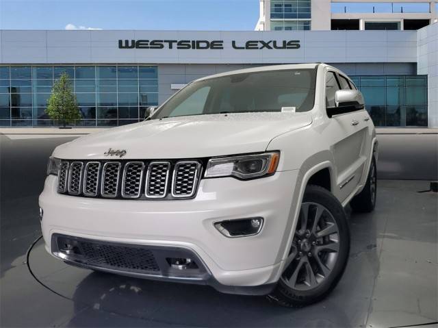 2017 Jeep Grand Cherokee Overland RWD photo