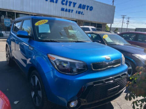 2016 Kia Soul + FWD photo