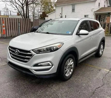 2017 Hyundai Tucson SE AWD photo