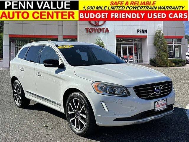 2017 Volvo XC60 Dynamic AWD photo