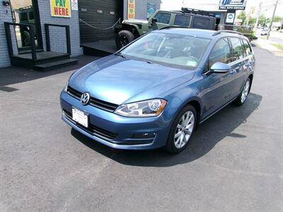 2017 Volkswagen Golf SportWagen SE FWD photo