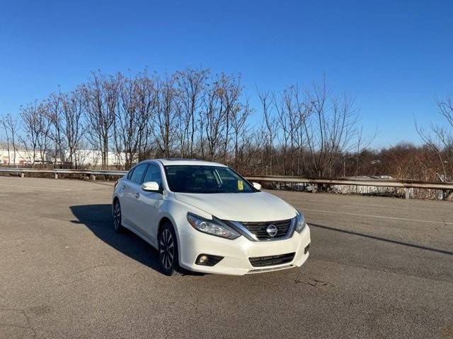 2016 Nissan Altima 2.5 SL FWD photo