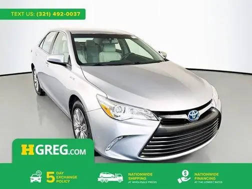2017 Toyota Camry Hybrid XLE FWD photo