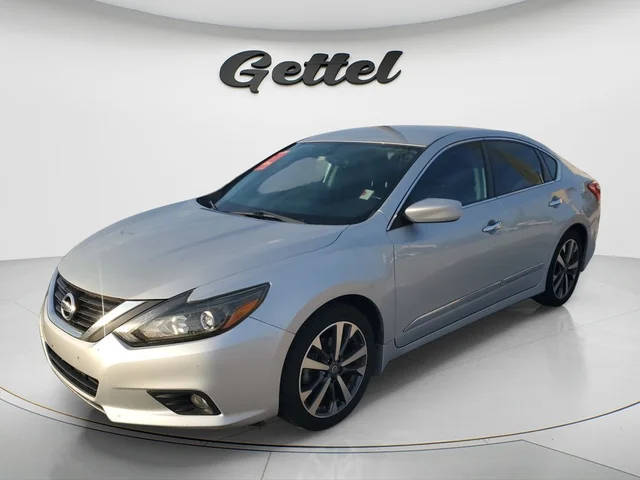 2016 Nissan Altima 2.5 SR FWD photo