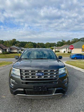 2017 Ford Explorer XLT FWD photo